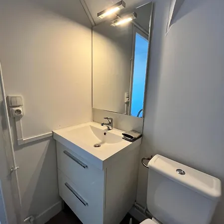 아파트 Private - Comfort - Hyper Center *